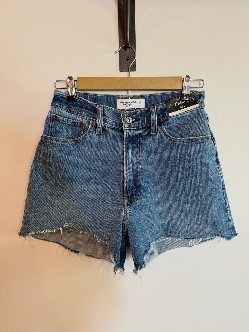 Abercrombie & Fitch 4” Mom Short HR *Curve Love